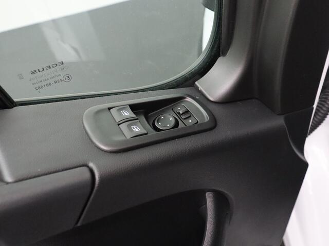 Renault MASTER 2.3DCi 145PK Bakwagen+Laadklep | Trekhaak | Dakspoiler | Zijdeur | Betimmering | 3-Persoons