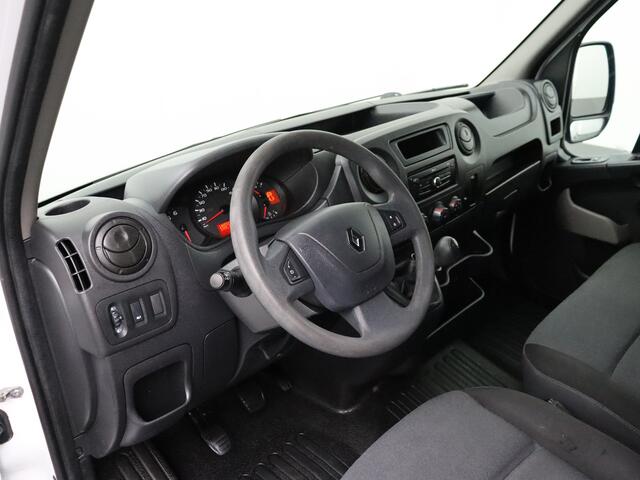 Renault MASTER 2.3DCi 130PK L2H2 Glasresteel | Imperiaal | Trekhaak | Navigatie | Airco | Cruise | Betimmering