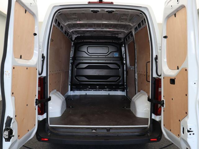 Renault MASTER E-Tech T35 L2H2 Advance long range 87 kWh | Achteruitrijcamera | Laadruimtepakket | Stoelverwarming |