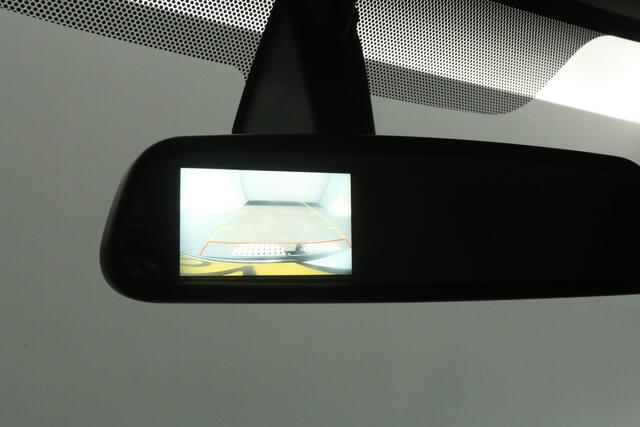 Renault MASTER T33 2.3 dCi L2H2 146PK Airco Camera Cruise Parkeersensoren Elektrpakket Trekhaak