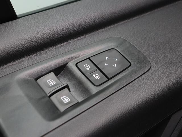 Renault MASTER T35 2.0 dCi 150 L2H2 Advance | Laadruimtepakket | Climate control | Vierseizoenbanden |