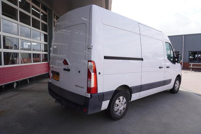 Renault MASTER T35 2.3 dCi 150PK L2H2 Energy Comfort nr. V196 | Airco | Cruise | Navi | camera | Trekhaak 3.500KG
