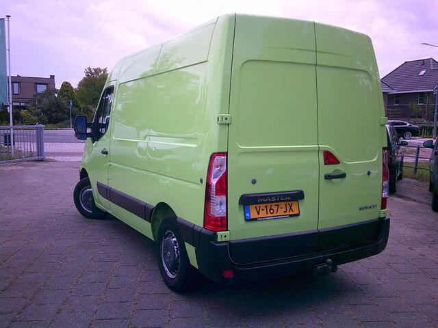 Renault MASTER T35 2.3 dCi L1H2 VOORZIEN VAN AIRCO+CRUISE+NAV.+TREKHAAK