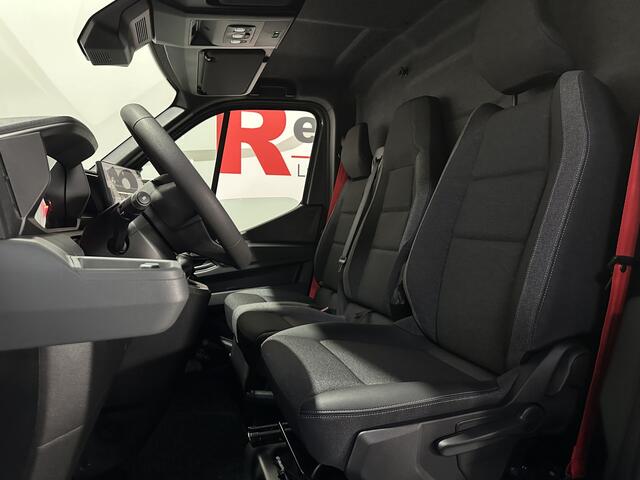 Renault MASTER T35 2.0 dCi 170 L3H2 Red Van - BPM vrij! - Camera / Carplay / Lane assist