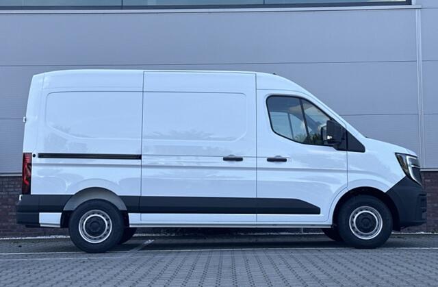 Renault MASTER T35 2.0 dCi 130 L2H2 Advance Camera / Carplay / laadruimte pakket