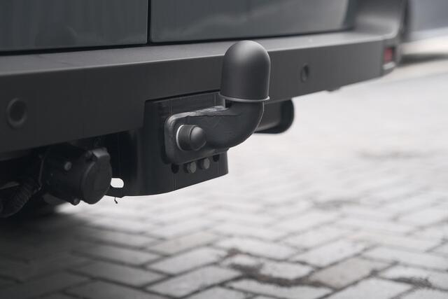 Renault MASTER T35 2.0 dCi 150 L2H2 Extra | Trekhaak | Camera | Vloerplaat | Apple Carplay