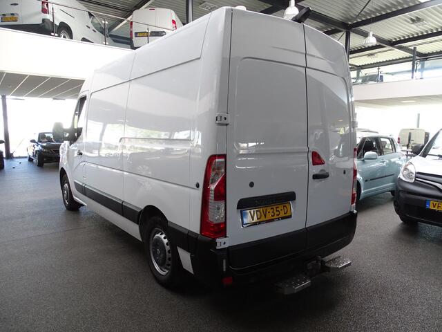 Renault MASTER T35 2.3 dCi 135 L2H2
