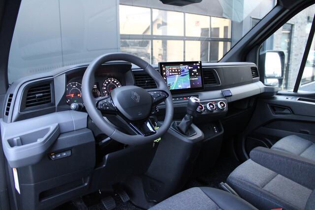 Renault MASTER T35 2.0 dCi 170pk L2H2 Extra DC - Navigatie - Camera - 270 gr deuren - Parkeersensoren - Draadloos laden - Rijklaar