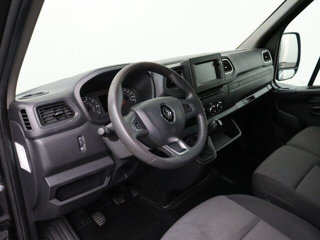 Renault MASTER 2.3DCI 135PK L2H2 | Werkplaats/Kastinrichting | Navigatie | Camera | Trekhaak | 3-Persoons | Cruise