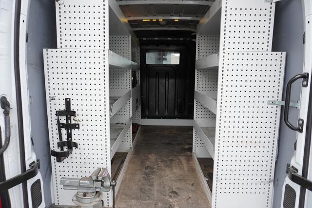 Renault MASTER 2.3 dCi 135PK L2H2 EURO 6 - Airco - Cruise - Camera - ¤ 14.900,- Excl.