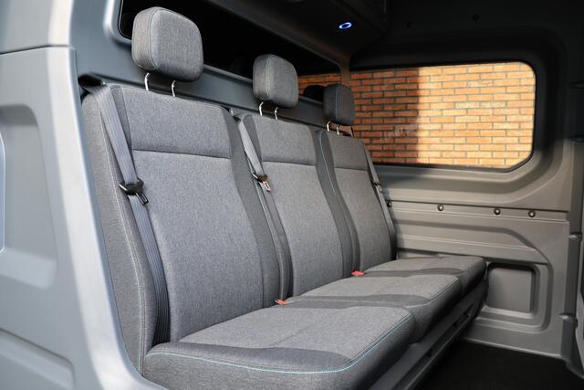 Renault MASTER T35 2.0 dCi 170 L2H2 DC | 6-Zitter | Navigatie | Camera | CarPlay | LED Koplampen | DAB | PDC V+A | Cruise control | Nieuwe APK | Dubbel cabine | Uniek