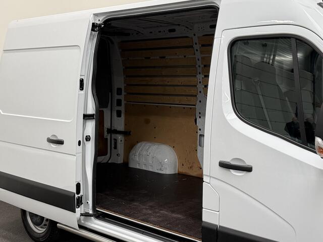 Renault MASTER T33 2.3 dCi 135PK L2H2 BPM VRIJ! Airco Cruise control Parkeersensoren Navigatie Trekhaak