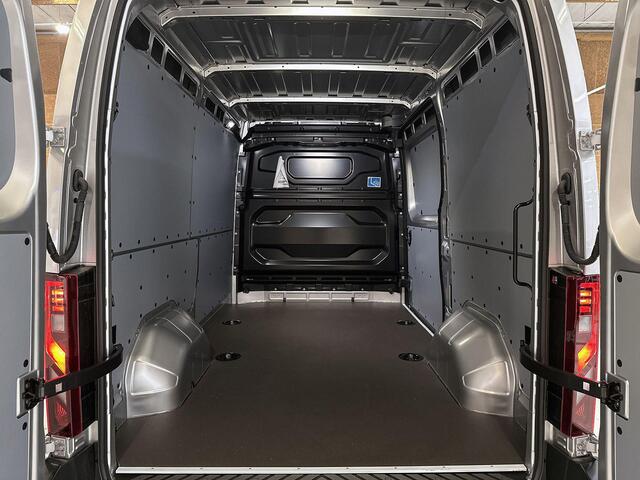 Renault MASTER T35 2.0 dCi 130 L2H2 Advance | Parkeersensor voor en achter | Cruise control | Verwarmde voorstoelen | Apple Carplay & Android auto