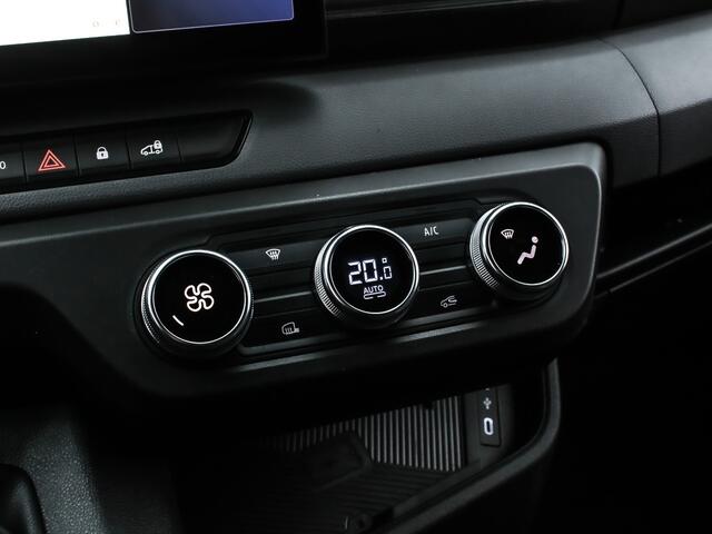 Renault MASTER T35 2.0 dCi 170PK Dubbele Cabine L2H2 | BPM VRIJ! | 2X SCHUIFDEUR | BLIND SPOT | CAMERA | STOELVERWARMING | TREKHAAK |