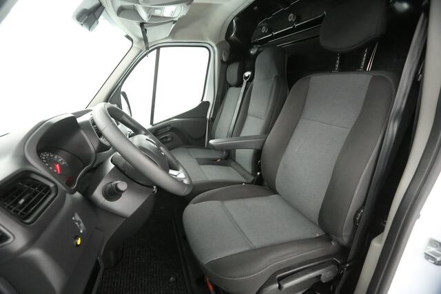 Renault MASTER T35 2.3 dCi L3H2 | 3500kg Trekgew. | Trekh. | Dubbellucht | Airco | Cruise | 3-Zits | Navi