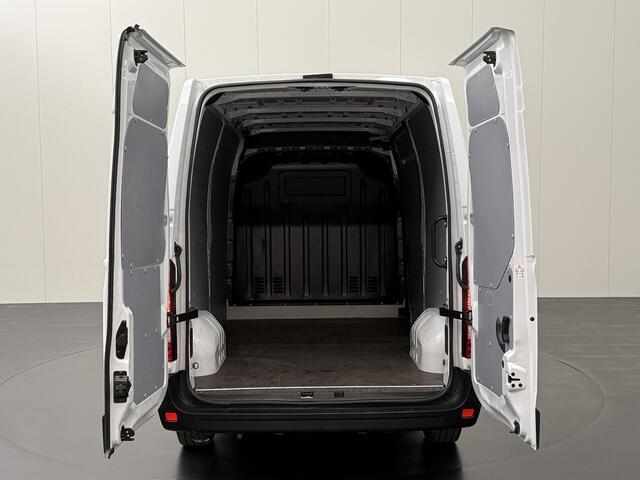 Renault MASTER 2.3DCI 135PK L3H2 | Airco | Cruise | 3-Persoons | Betimmering