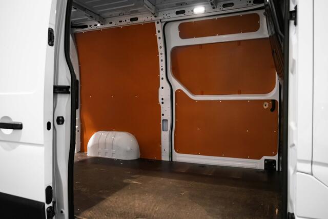 Renault MASTER T35 2.3 dCi 150 PK L2H2 Energy Work Edition | Trekhaak | ook zijdeur links | Cruise controle | 105 liter brandstoftank | Camera achter | Bijrijdersbank |