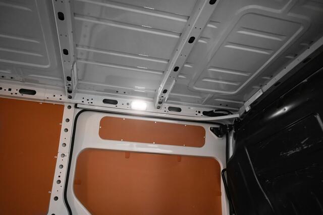 Renault MASTER T35 2.3 dCi 150 PK L2H2 Energy Work Edition | Trekhaak | ook zijdeur links | Cruise controle | 105 liter brandstoftank | Camera achter | Bijrijdersbank |