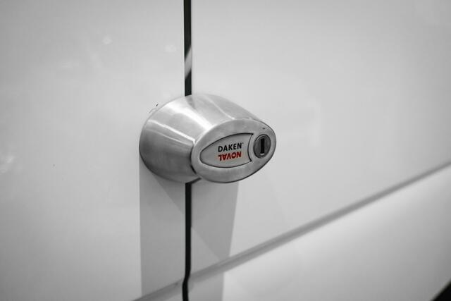 Renault MASTER T35 2.3 dCi 150 PK L2H2 Energy Work Edition | Trekhaak | ook zijdeur links | Cruise controle | 105 liter brandstoftank | Camera achter | Bijrijdersbank |