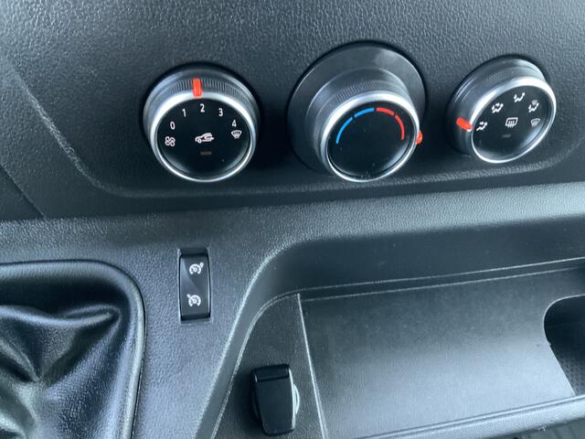 Renault MASTER T35 2.3 dCi 165 L4 Dub Cab Pick Up Dub Lucht Navi Trekhaak 3500 kg 6 Zits Cruise Bakmaat L.395/B.215/H.0.40 CM .Euro 6