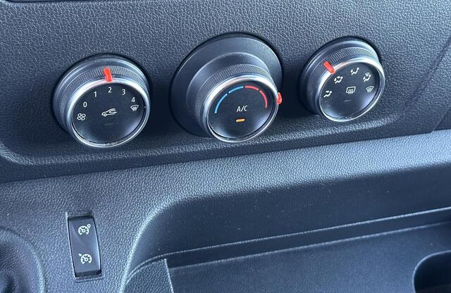 Renault MASTER T35 2.3 dCi 165 Bakwagen met laadklep