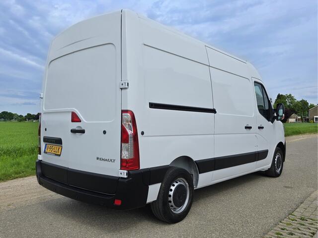 Renault MASTER T33 2.3 dCi 135 L2 H2 - 135 Pk - Euro 6 - Airco - Cruise Control