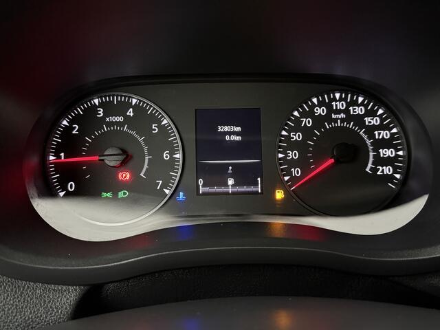 Renault MASTER 135PK L2H2 Koelauto 12/220V Dag/Nacht | Airco | Cruise | 3-Persoons