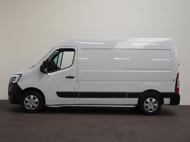 Renault MASTER T33 2.3 dCi 135PK L2H2 Work Edition Airco Cruise Camera Navi Parkeersensoren Trekhaak