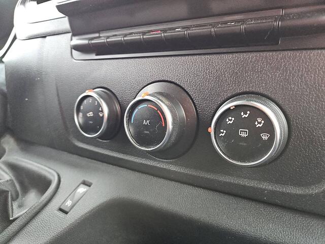 Renault MASTER T35 2.3 dCi 135 L2H2 airco, navi, pdc, trekhaak