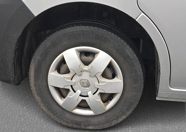 Renault MASTER T33 2.3 dCi 135 L2H2 Work Edition