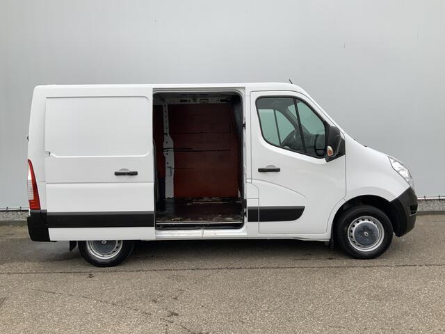 Renault MASTER T28 2.3 dCi L1H1 3 Zits ROETFILTER gestolen Trekhaak 2500 kg Uitlaat weg Euro 6