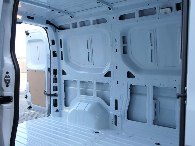 Renault MASTER T35 2.0 dCi 130 L2H2 Start - NIEUW! - Camera- Apple carplay/ Android auto - Cruise - Airco