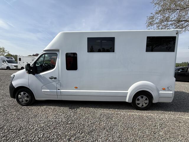 Renault MASTER | HORSETRUCK | BARBOT | STALLION 5XL | 2021 | HENGST | DUB CAB | AUTOMAAT | 180PK | 5-SEAT | L3 | FRANS KENTEKEN
