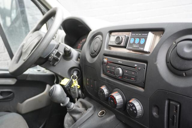 Renault MASTER 2.3 dCi 130PK L2H2 EURO 6 - Airco - Navi - Cruise - ¤ 11.900,- Excl.