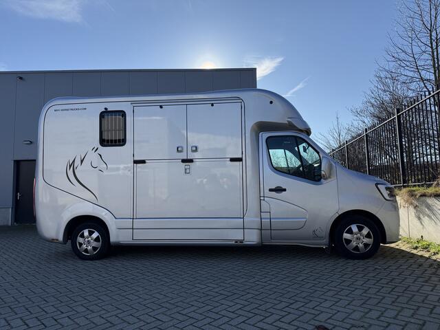 Renault MASTER PAARDENWAGEN | HORSETRUCK | KRISMAR | STALLION 3XL | 2023 | HENGST | 3-SEAT | 165PK | 70.200KM | MANUEEL | BELGISCH KENTEKEN
