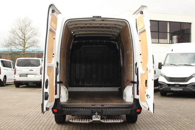 Renault MASTER T35 2.3dCi 146pk L3H2 Energy | Camera | Navi | Trekhaak | Cruise | Lease 278,- p/m