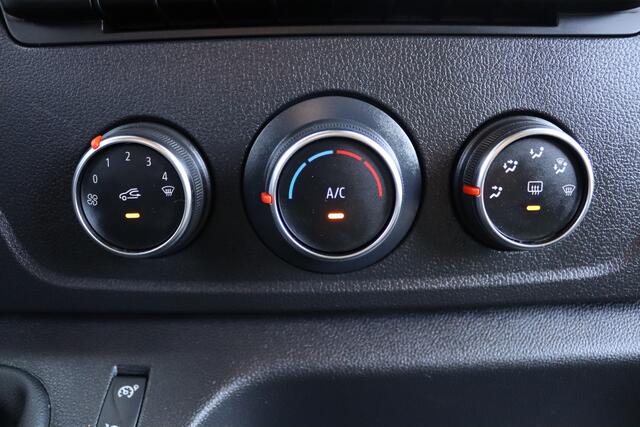 Renault MASTER T35 2.3 dCi 135 L2H2 Work Edition Camera | Cruise | Navi | Parkeersens. v+a | Trekhaak