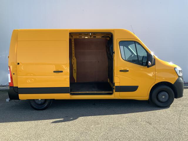 Renault MASTER T35 2.3 dCi 135 L2H2 Airco 3 Zits Trekhaak 2500 kg & Opstap Euro 6