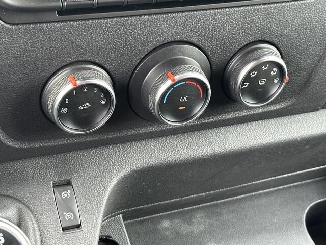 Renault MASTER T35 2.3 dCi 135 L3H2 LEES TEKST!