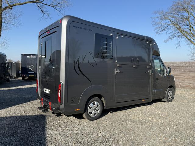 Renault MASTER PAARDENWAGEN | HORSETRUCK | STX | STALLION 3XL | 2022 | HENGST | 3-SEAT | 165PK | MANUEL | MARGE | BELGISCH KENTEKEN