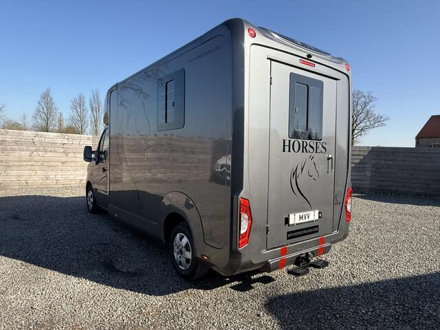 Renault MASTER PAARDENWAGEN | HORSETRUCK | STX | STALLION 3XL | 2022 | HENGST | 3-SEAT | 165PK | MANUEL | MARGE | BELGISCH KENTEKEN