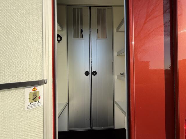 Renault MASTER PAARDENWAGEN | HORSETRUCK | ROELOFSEN | STALLION 5XL | 2017 | HENGST | DUB CAB | 5-SEAT | AUTOMAAT | LIMOUSINE | DUITS KENTEKEN