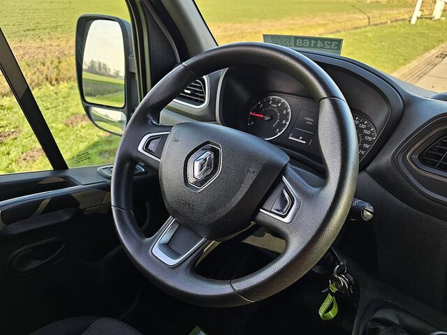 Renault MASTER T35 2.3 dCi 135 L2H2 airco, navi, pdc, trekhaak, inrichting