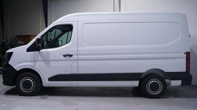 Renault MASTER 2.0 DCi 105 pk L2H2 Airco, Ex BTW/BPM Apple Carplay, Cruise Control, LED Koplampen, PDC V+A, 3-Zits