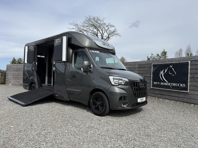 Renault MASTER | HORSETRUCK | STX | STALLION 5XL | 2023 | 69.500KM | DUB CAB | HENGST | VERLENGD | 5-SEAT | L3 | SUPERDELUXE | BELGISCH KENTEKEN