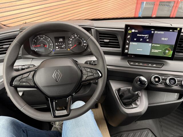 Renault MASTER T35 2.0 dCi 130 L2H2 Advance Trekhaak / Navi / Clima / Camera