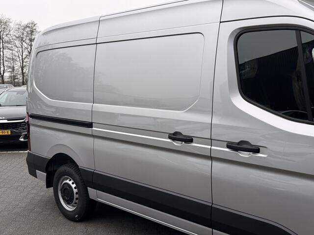 Renault MASTER T35 2.0 dCi 130 L2H2 Advance 2x Schuifdeur / Trekhaak / Betimmering / Allseasons