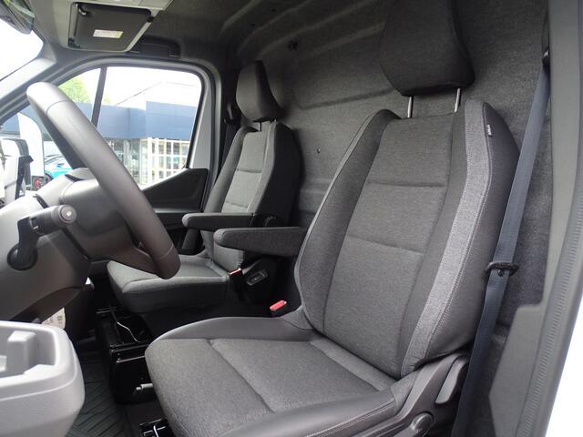 Renault MASTER E-Tech T35 L3H3 Extra long range 87 kWh ALL SEASON BANDEN / PASSAGIERSSTOEL / 270 GRADEN DEUREN
