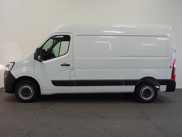 Renault MASTER T33 2.3 dCi 135PK L2H2 BPM VRIJ! Airco Cruise control Parkeersensoren Navigatie Trekhaak