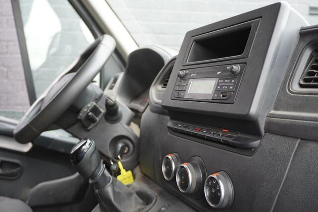 Renault MASTER 2.3 dCi 135PK L2H2 EURO 6 - Airco - Cruise - Camera - ¤ 14.950,- Excl.